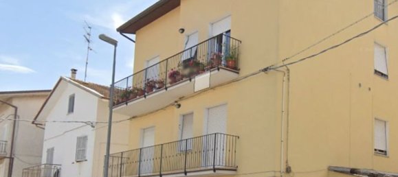 3-salle Appartement à Montegranaro, Italy No. 95289 2