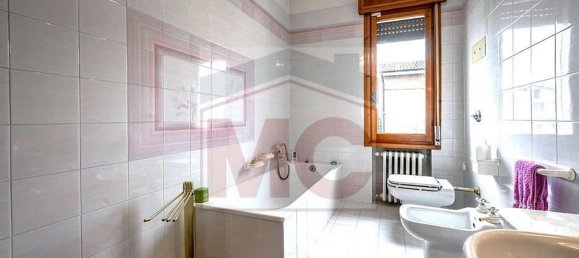 6 rooms House in Scandiano, Italy No. 11061 34