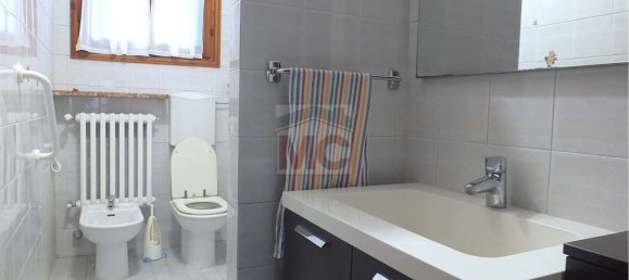 6 rooms House in Scandiano, Italy No. 11061 29