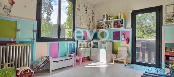 Casa de 6 dormitorios en Saint-Didier-sur-Chalaronne, France No. 340820 12