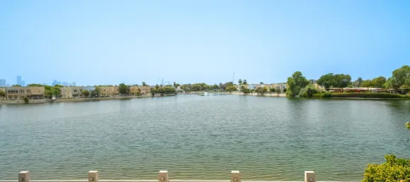 Villa de 4 dormitorios en The Lakes, UAE No. 106143 14