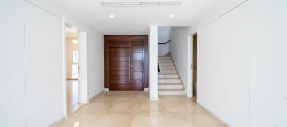 Villa de 4 dormitorios en The Lakes, UAE No. 106143 6