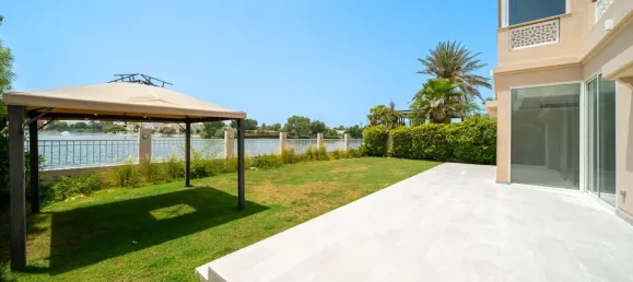 Villa de 4 dormitorios en The Lakes, UAE No. 106143 13