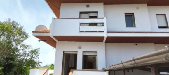 7 rooms House in Pescara, Italy No. 275906 5