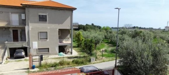 7 rooms House in Pescara, Italy No. 275906 6