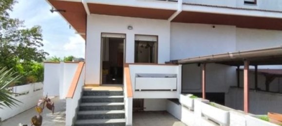 7 rooms House in Pescara, Italy No. 275906 2