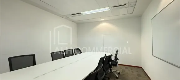 1-salle Bureau à Sheikh Zayed Road, UAE No. 121719 2