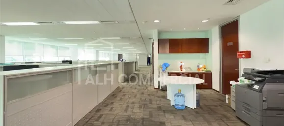 1-salle Bureau à Sheikh Zayed Road, UAE No. 121719 5