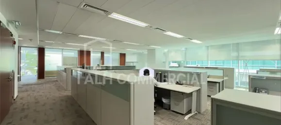 1-salle Bureau à Sheikh Zayed Road, UAE No. 121719 9