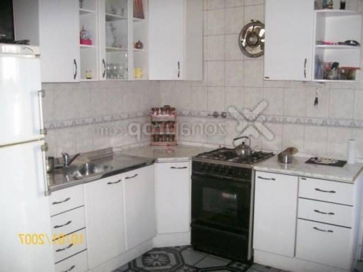 3 Schlafzimmer Haus in Avellaneda, Argentina, Nr. 63328