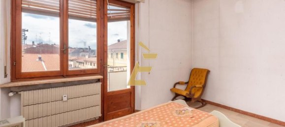 3 rooms Apartment in Valenza, Italy No. 142905 14