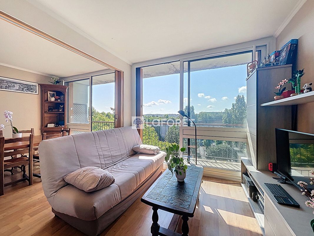 Apartamento T1 em Fontenay-le-Fleury, France N.º 296039