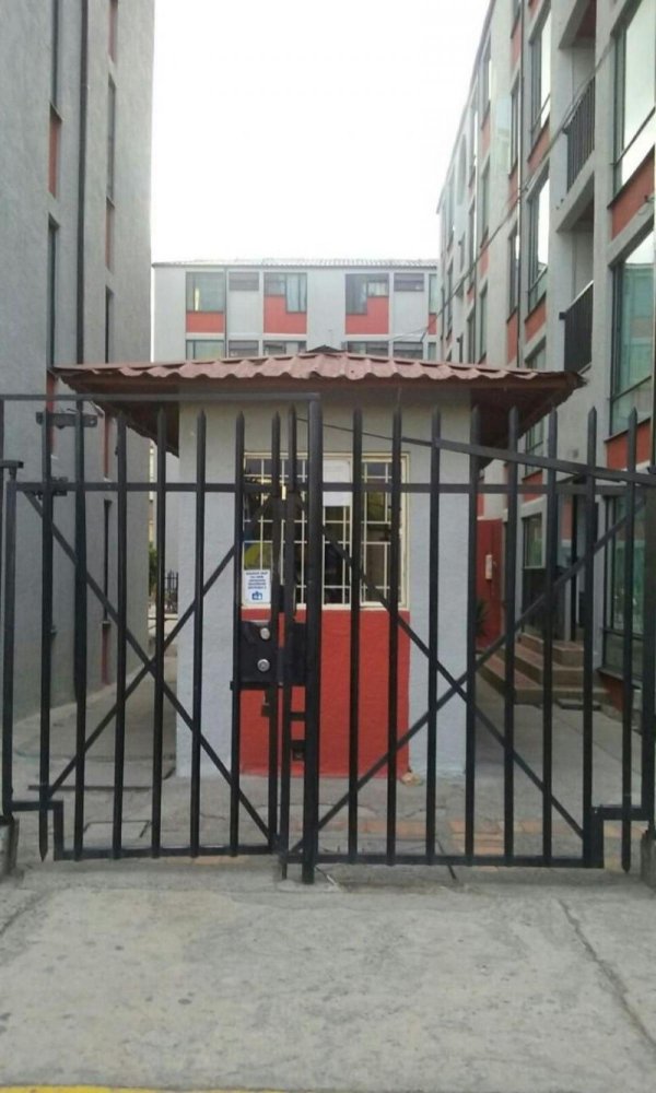 Дом с 3 спальнями в Богота, Колумбия № 10170