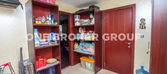 4 bedrooms Apartment in Dubai, UAE No. 264 14