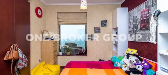 4 bedrooms Apartment in Dubai, UAE No. 264 8