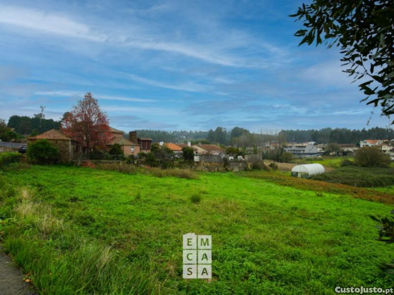1490m² Land in Santa Maria da Feira, Portugal No. 86334