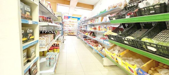 Gewerbliche Immobilie in Arteixo, Spain 200m², Nr. 57140 7