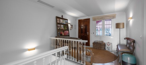 4 bedrooms Duplex in La Quinta, Spain No. 261136 16