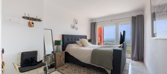 4 bedrooms Duplex in La Quinta, Spain No. 261136 6