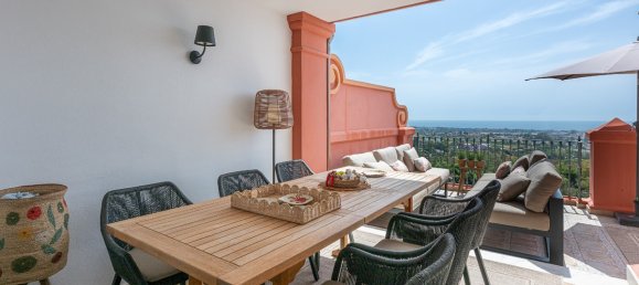 4 bedrooms Duplex in La Quinta, Spain No. 261136 4