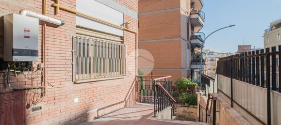 2 bedrooms Apartment in Rome, Italy No. 346193 22