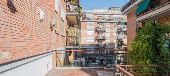 2 bedrooms Apartment in Rome, Italy No. 346193 23