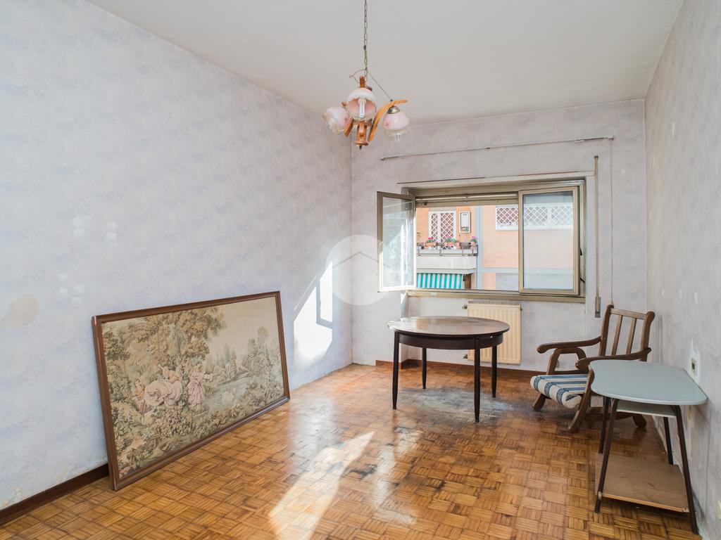 2 bedrooms Apartment in Rome, Italy No. 346193