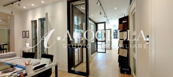 Büro in Bologna, Italy 97m², Nr. 270665 28