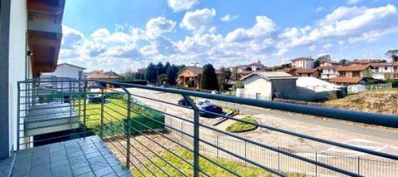 3 Schlafzimmer Villa in Appiano Gentile, Italy, Nr. 167510 4