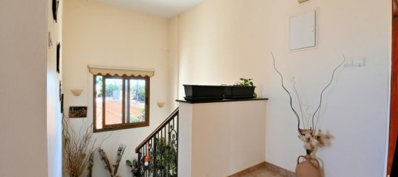 4 Schlafzimmer Villa in Deryneia, Cyprus, Nr. 21883 6