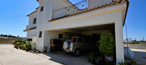 4 Schlafzimmer Villa in Deryneia, Cyprus, Nr. 21883 2