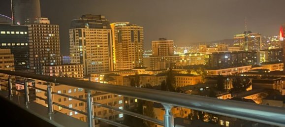 Apartamento de 3 dormitorios en Nasimi, Azerbaijan No. 1650 2