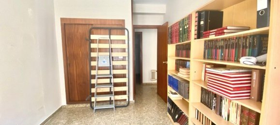 Apartamento de 4 dormitorios en Córdoba, Spain No. 140522 7