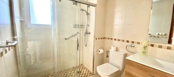 Apartamento de 4 dormitorios en Córdoba, Spain No. 140522 18