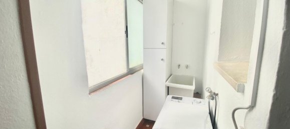 Apartamento de 4 dormitorios en Córdoba, Spain No. 140522 36