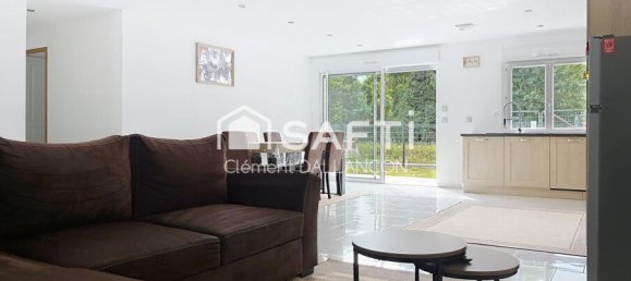 3 bedrooms House in Saint-Quentin, France No. 357706 2