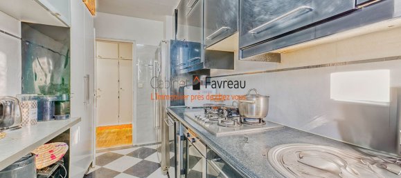 3 bedrooms Apartment in Villejuif, France No. 164436 7