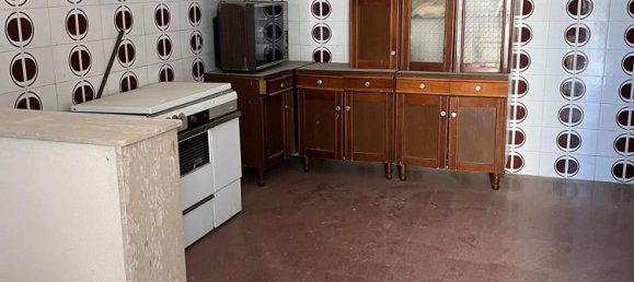 6 rooms House in Mondragone, Italy No. 224035 10