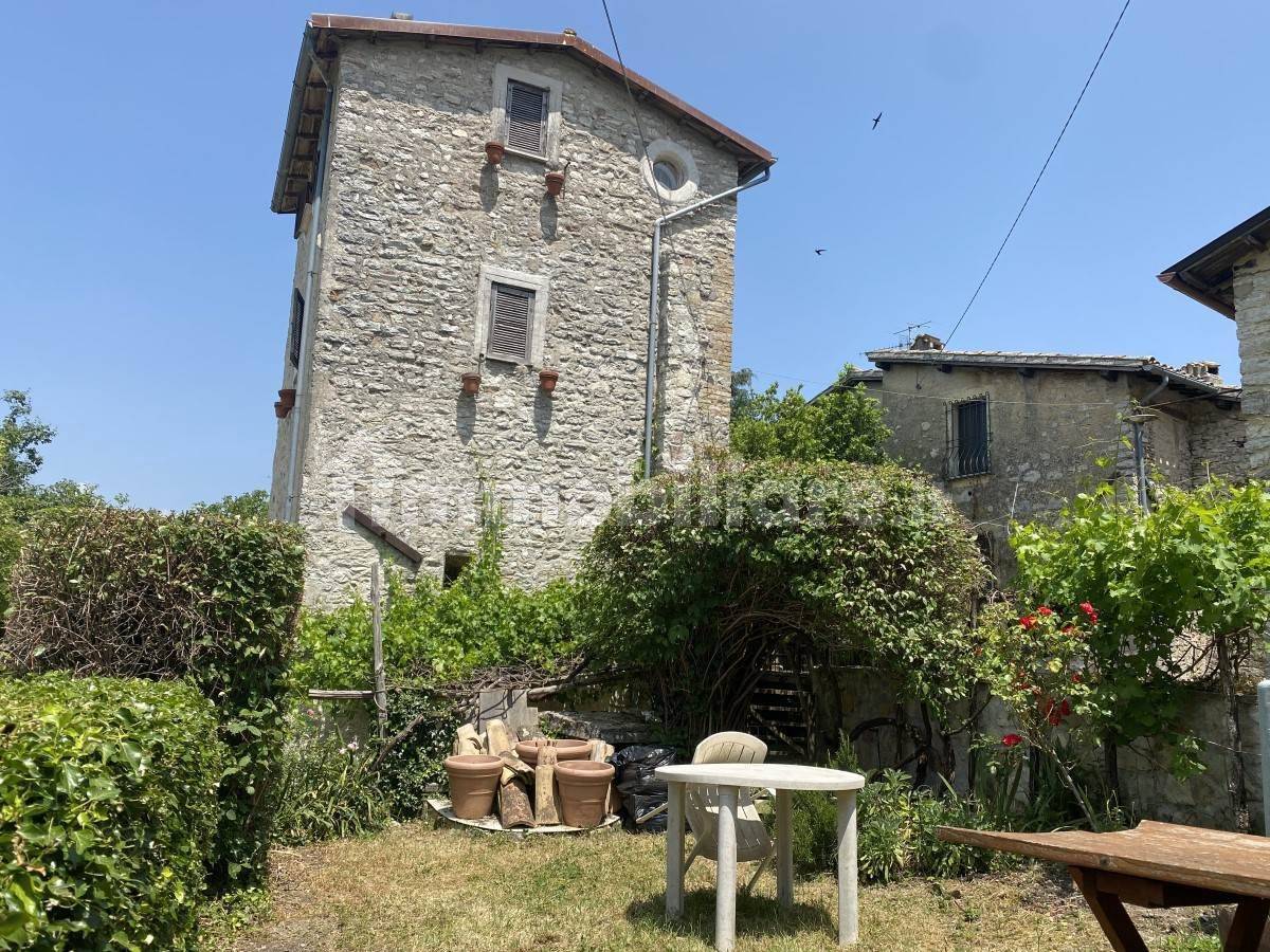 2 Schlafzimmer Haus in Spoleto, Italy, Nr. 268376