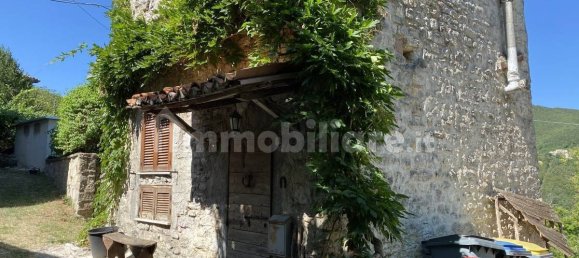 2 Schlafzimmer Haus in Spoleto, Italy, Nr. 268376 8