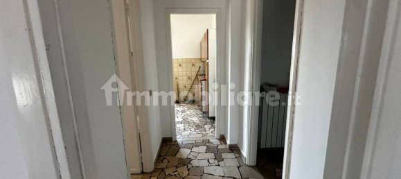 3 Schlafzimmer Wohnung in Varese, Italy, Nr. 323743 12