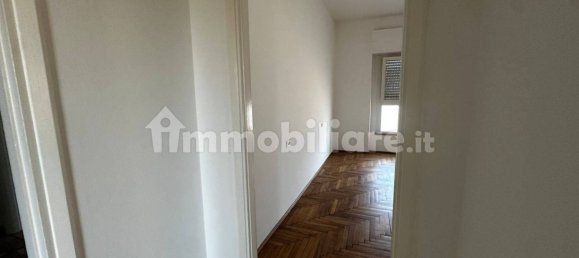 3 Schlafzimmer Wohnung in Varese, Italy, Nr. 323743 37