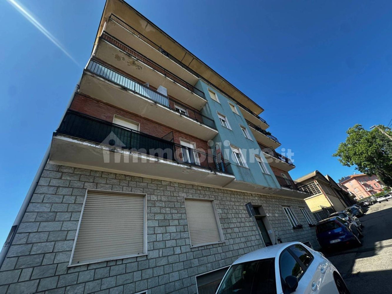 3 Schlafzimmer Wohnung in Varese, Italy, Nr. 323743