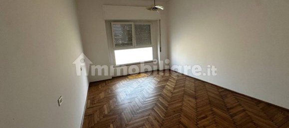 3 Schlafzimmer Wohnung in Varese, Italy, Nr. 323743 15