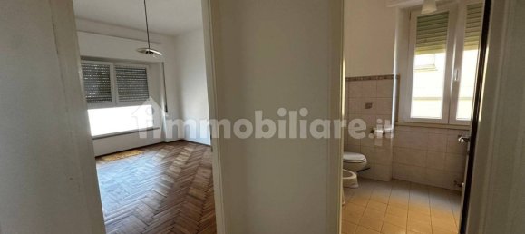3 Schlafzimmer Wohnung in Varese, Italy, Nr. 323743 16