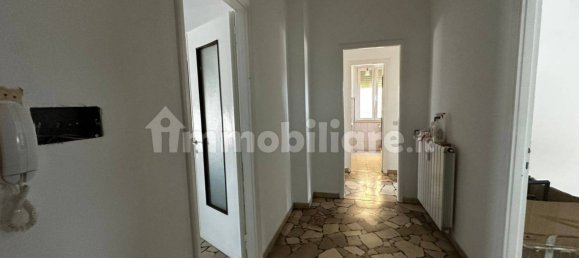 3 Schlafzimmer Wohnung in Varese, Italy, Nr. 323743 3