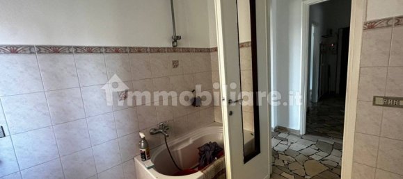 3 Schlafzimmer Wohnung in Varese, Italy, Nr. 323743 6