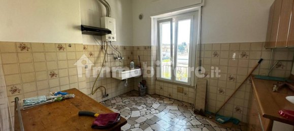 3 Schlafzimmer Wohnung in Varese, Italy, Nr. 323743 11
