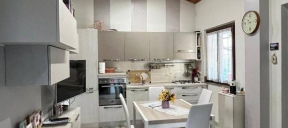 Apartamento de 3 habitaciónes en Pinerolo, Italy No. 29557 6