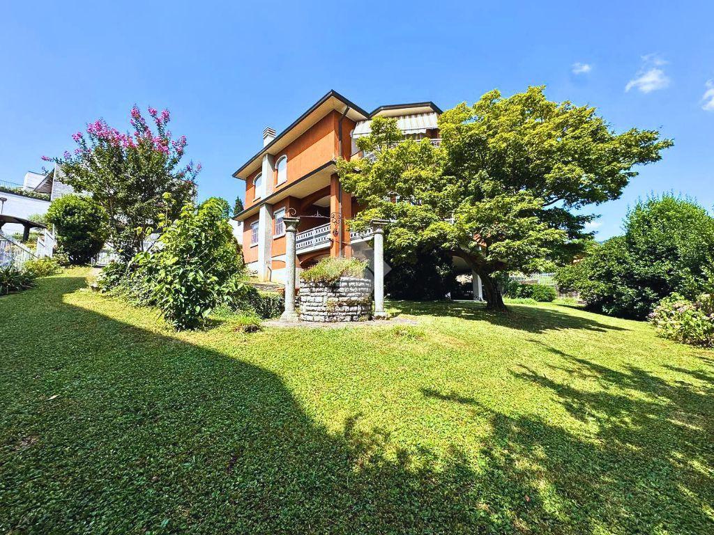 5-salle Appartement à Torre Boldone, Italy No. 73277